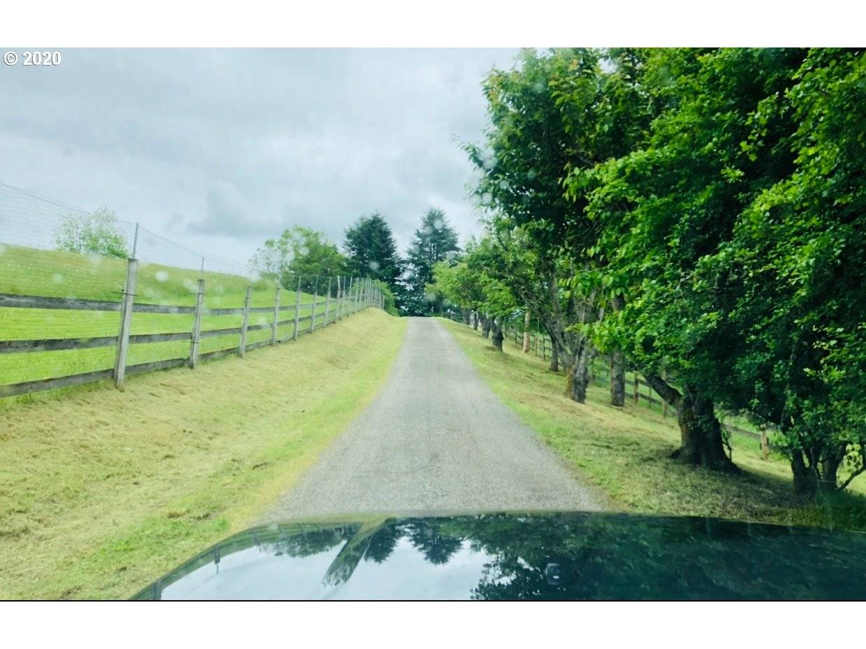 West Linn, OR 97068,26400 SW PETES MOUNTAIN RD