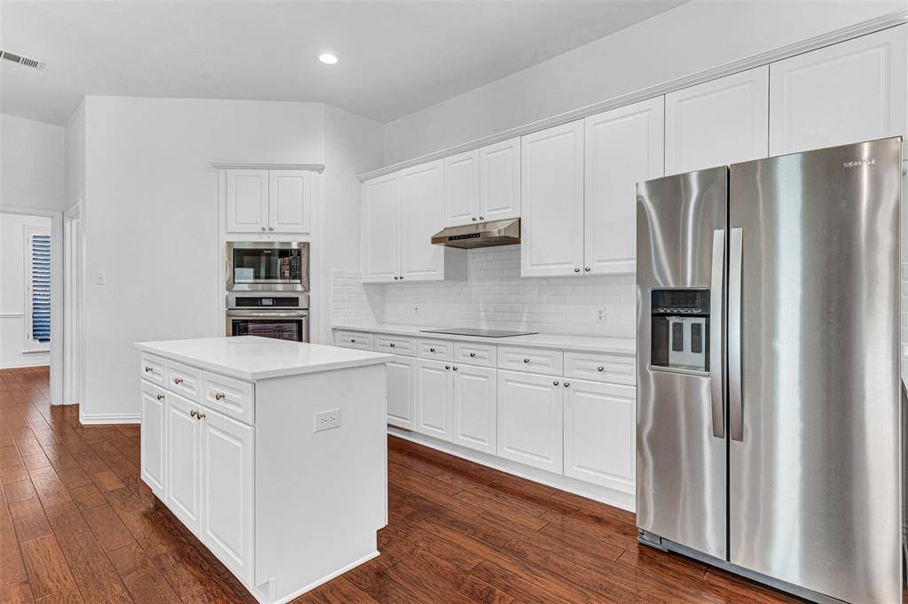 Plano, TX 75024,4332 RISINGHILL Drive