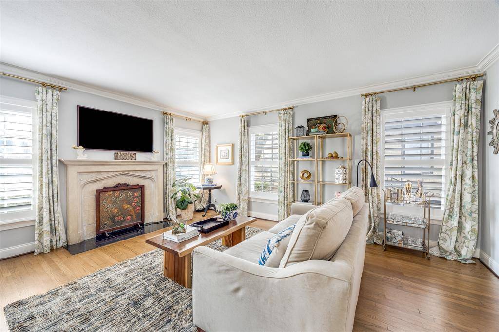 Dallas, TX 75208,919 Stewart Drive