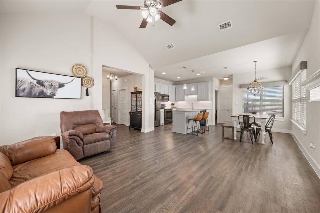 Pilot Point, TX 76258,824 E Northside Drive