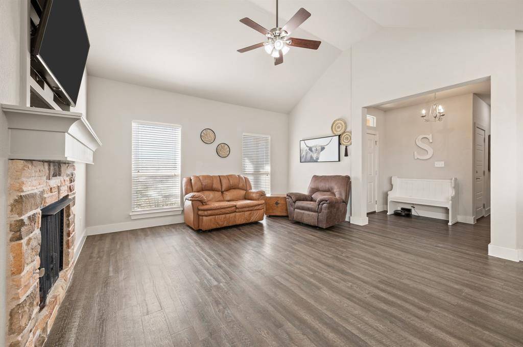 Pilot Point, TX 76258,824 E Northside Drive