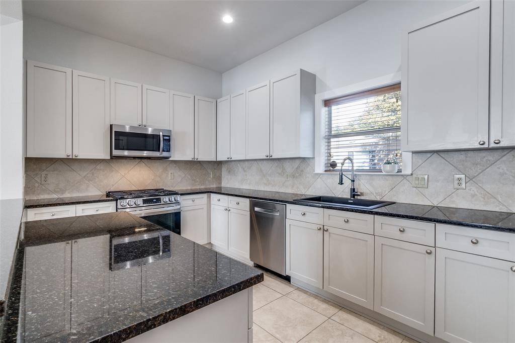 Dallas, TX 75219,4830 Cedar Springs Road #11