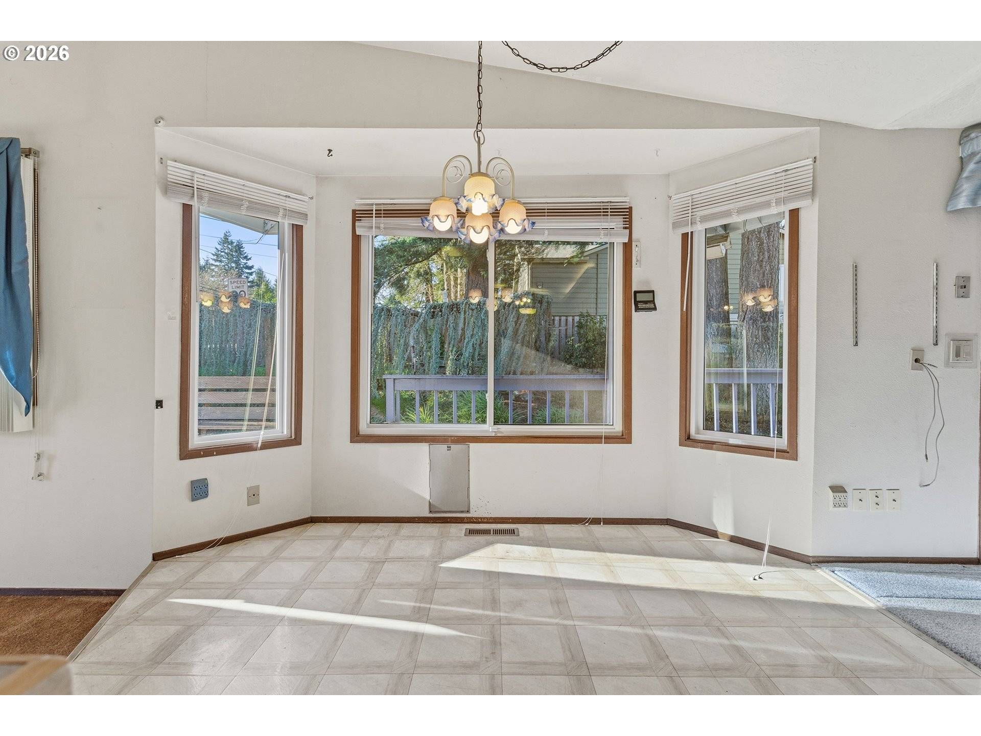 Portland, OR 97219,10047 SW 25TH AVE