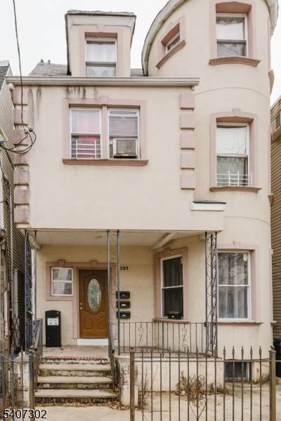 Newark City, NJ 07104,309 Summer Ave