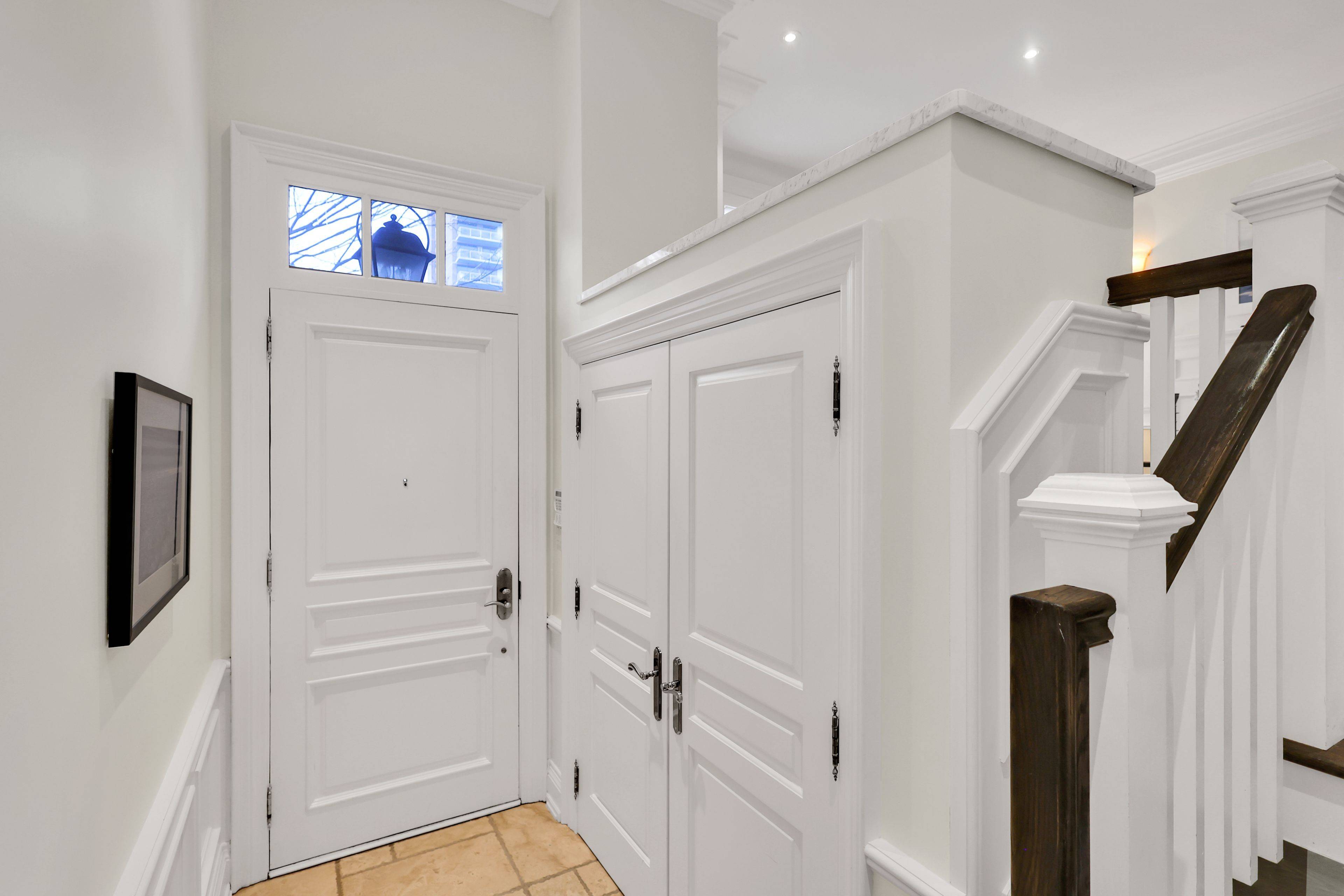 Toronto C02, ON M4V 1Y9,39 Gormley AVE