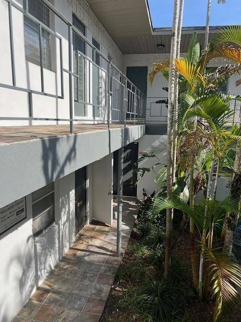 Fort Lauderdale, FL 33301,608 SE 6th St #25