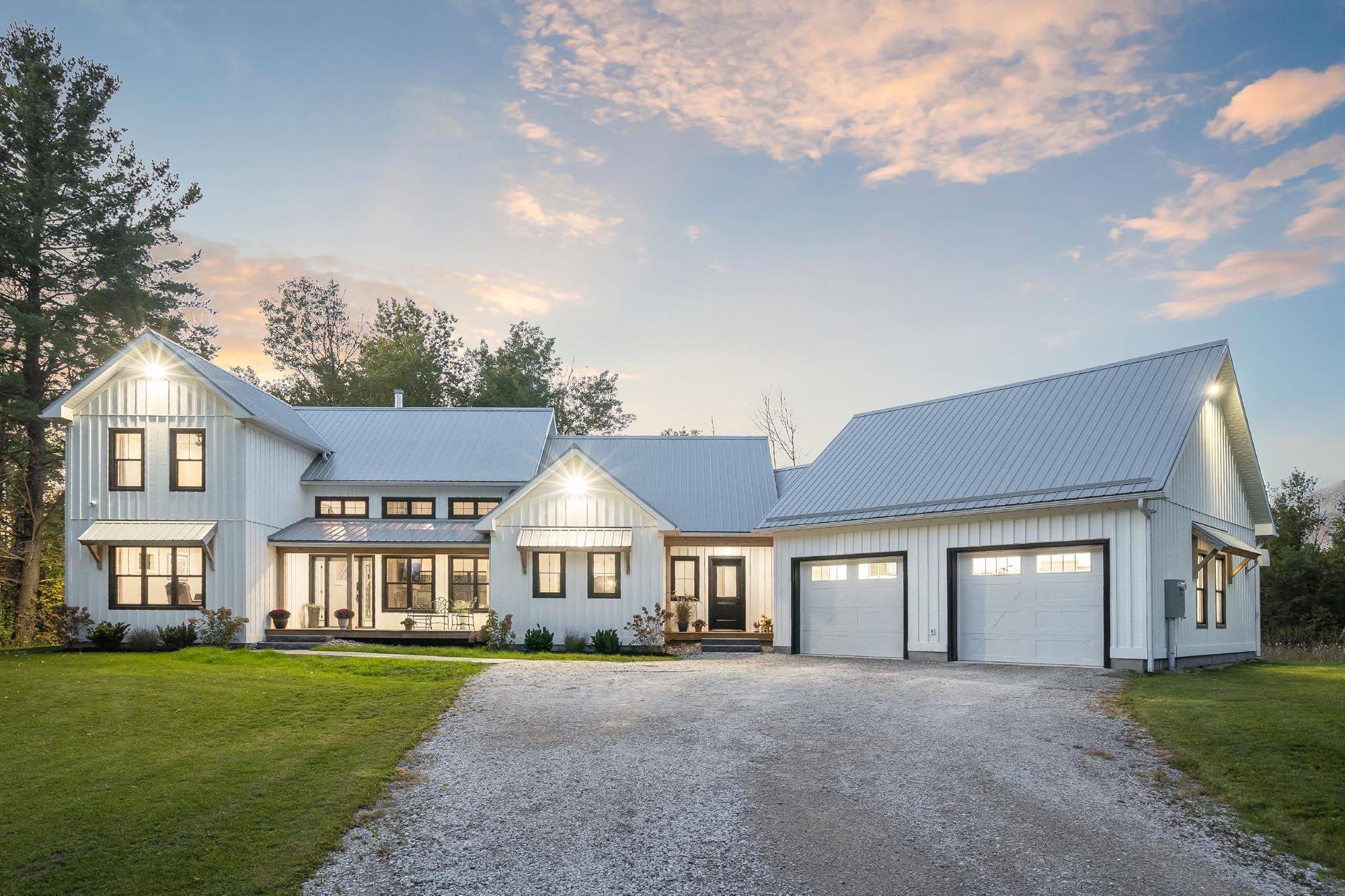 King, ON L9N 1G6,190 Toll RD