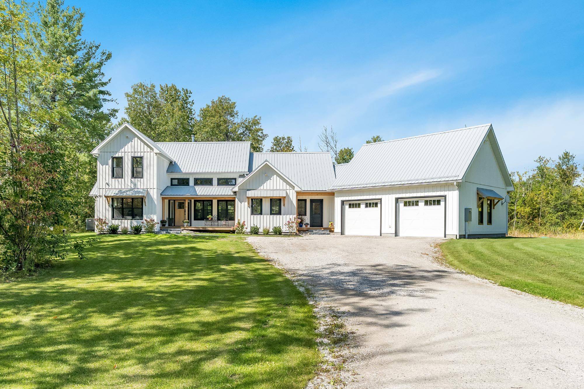 King, ON L9N 1G6,190 Toll RD