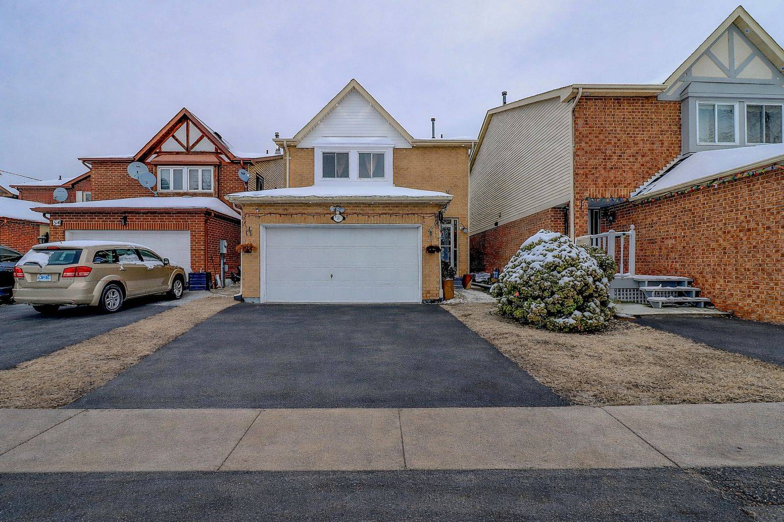 Brampton, ON L6Y 2V8,56 Bridekirk PL
