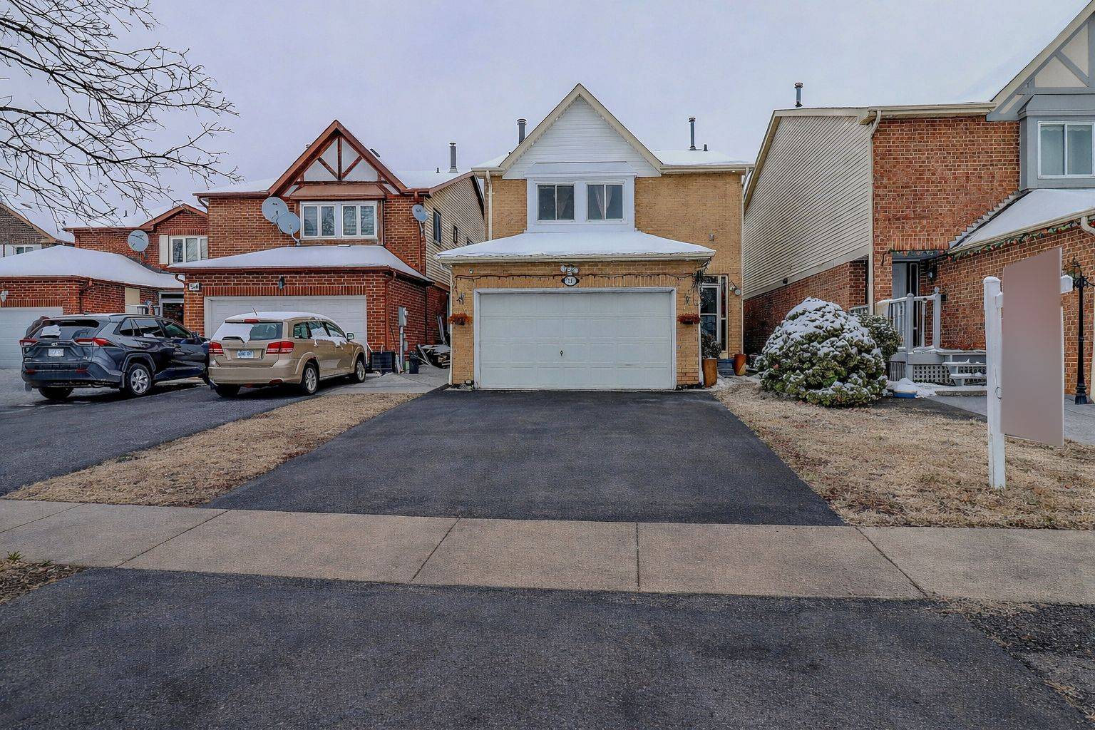 Brampton, ON L6Y 2V8,56 Bridekirk PL