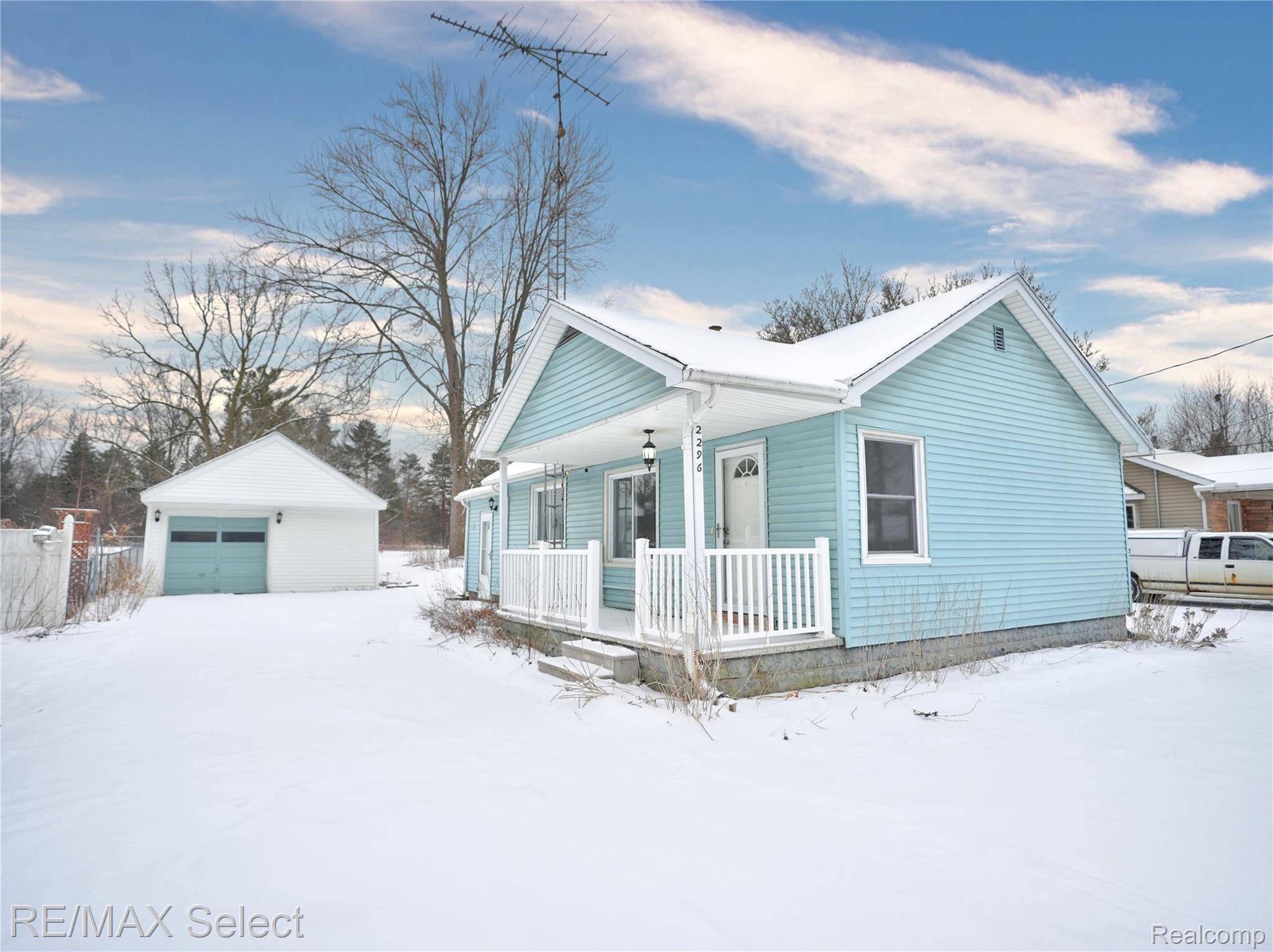 Grand Blanc, MI 48439,2296 Russell ST