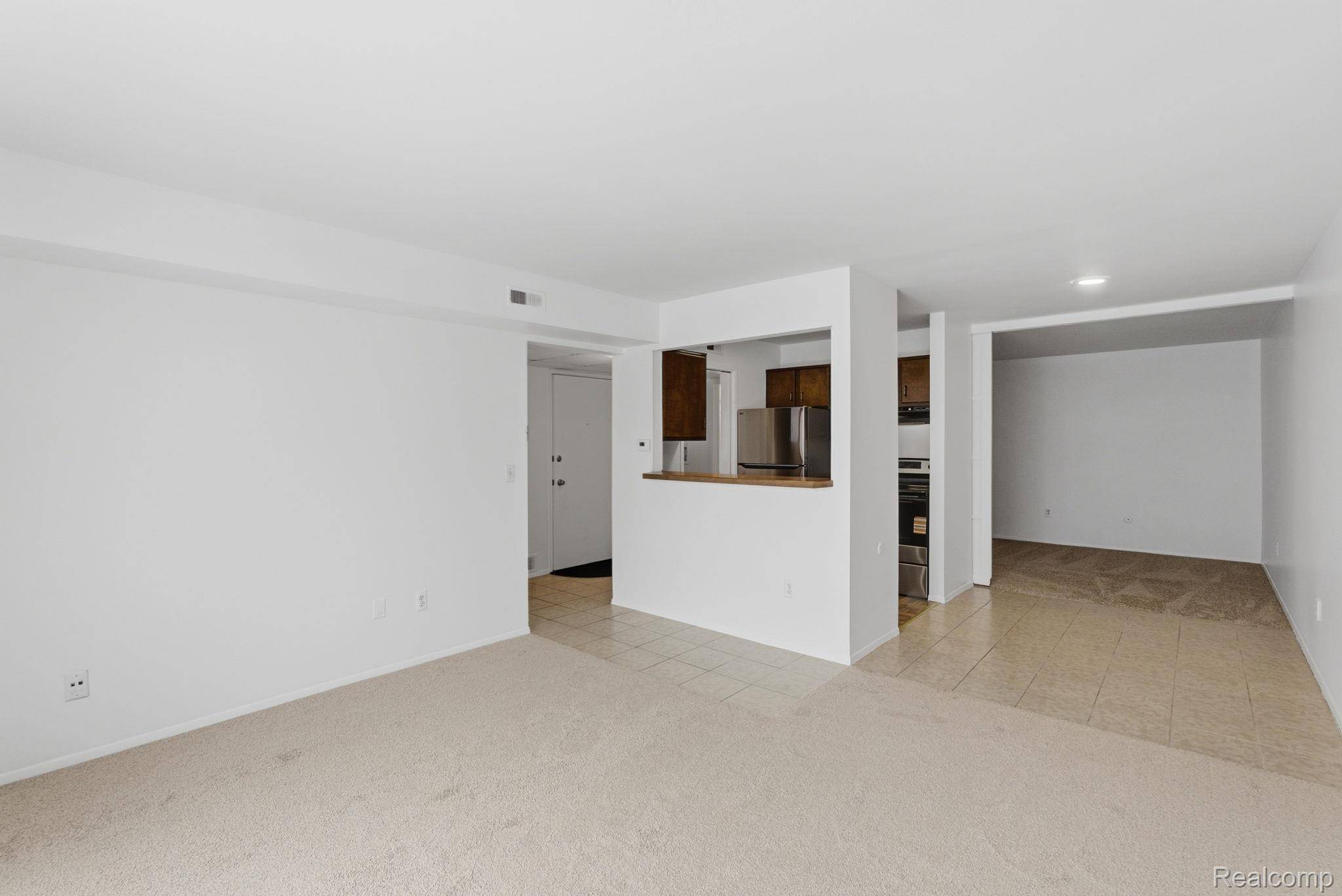 Auburn Hills, MI 48326,924 Chestnut Hill DR #F