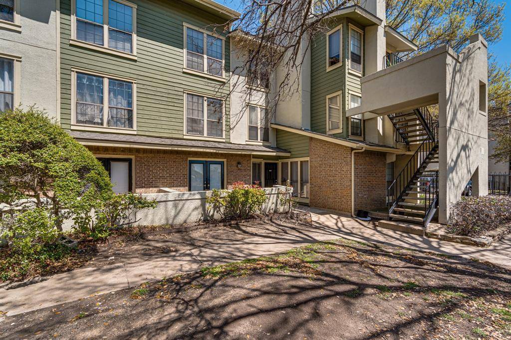 Dallas, TX 75243,9611 Walnut Street #1106