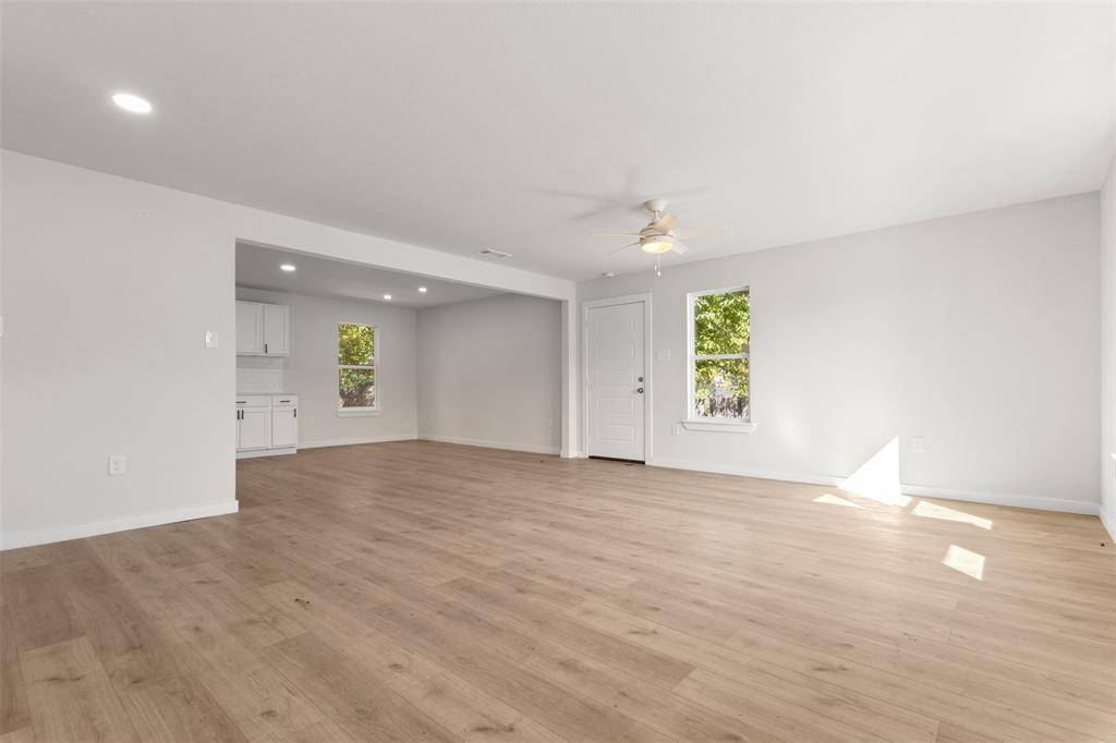 Dallas, TX 75217,9625 Homeplace Drive