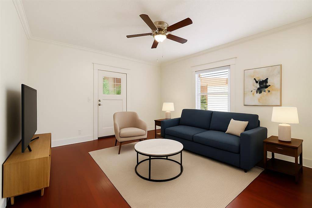 Dallas, TX 75208,210 S Rosemont Avenue