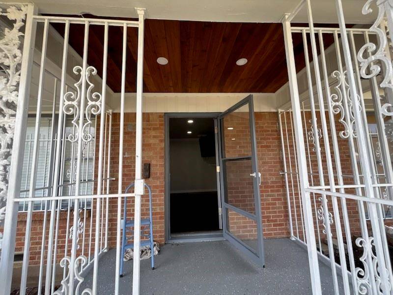 Dallas, TX 75216,1570 Sutter Street