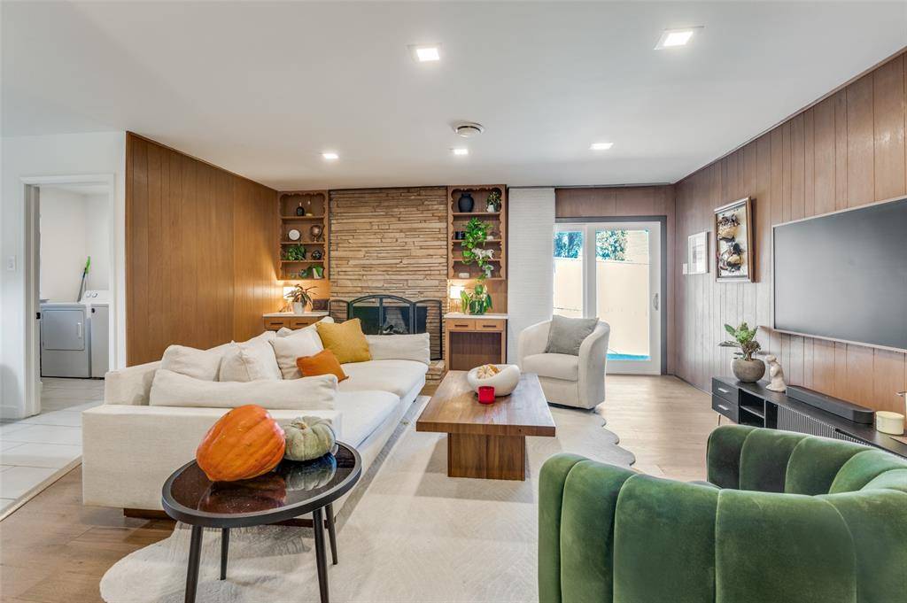 Dallas, TX 75211,2855 S 9th Street