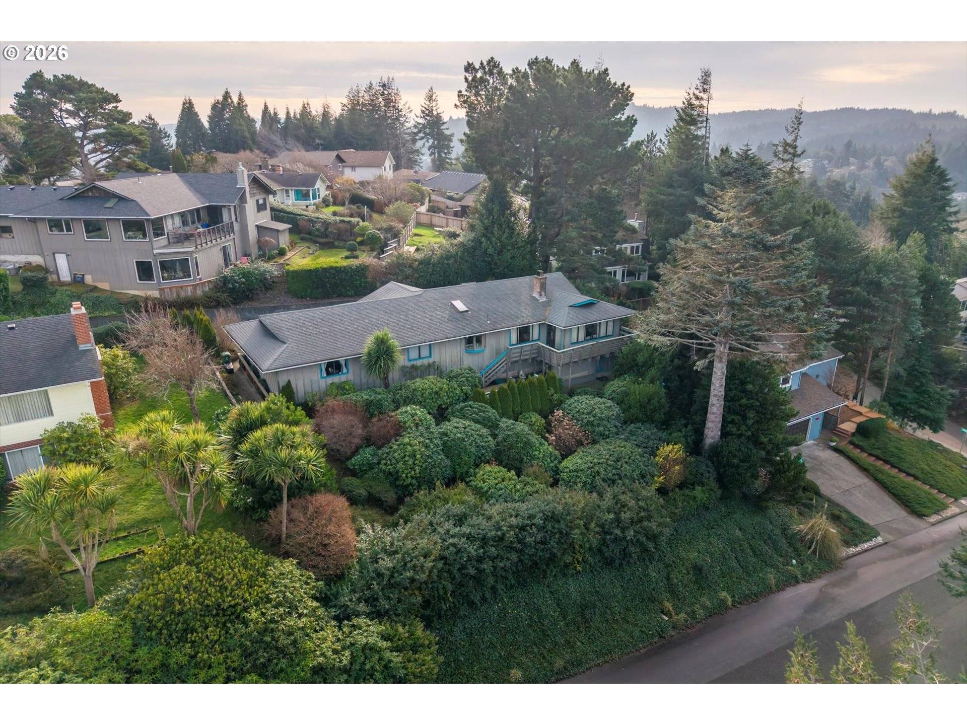 Coos Bay, OR 97420,875 SIGNAL WAY