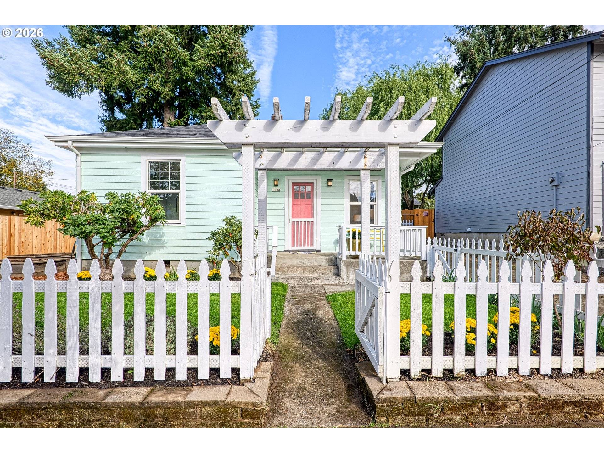 Vancouver, WA 98660,1108 W MCLOUGHLIN BLVD