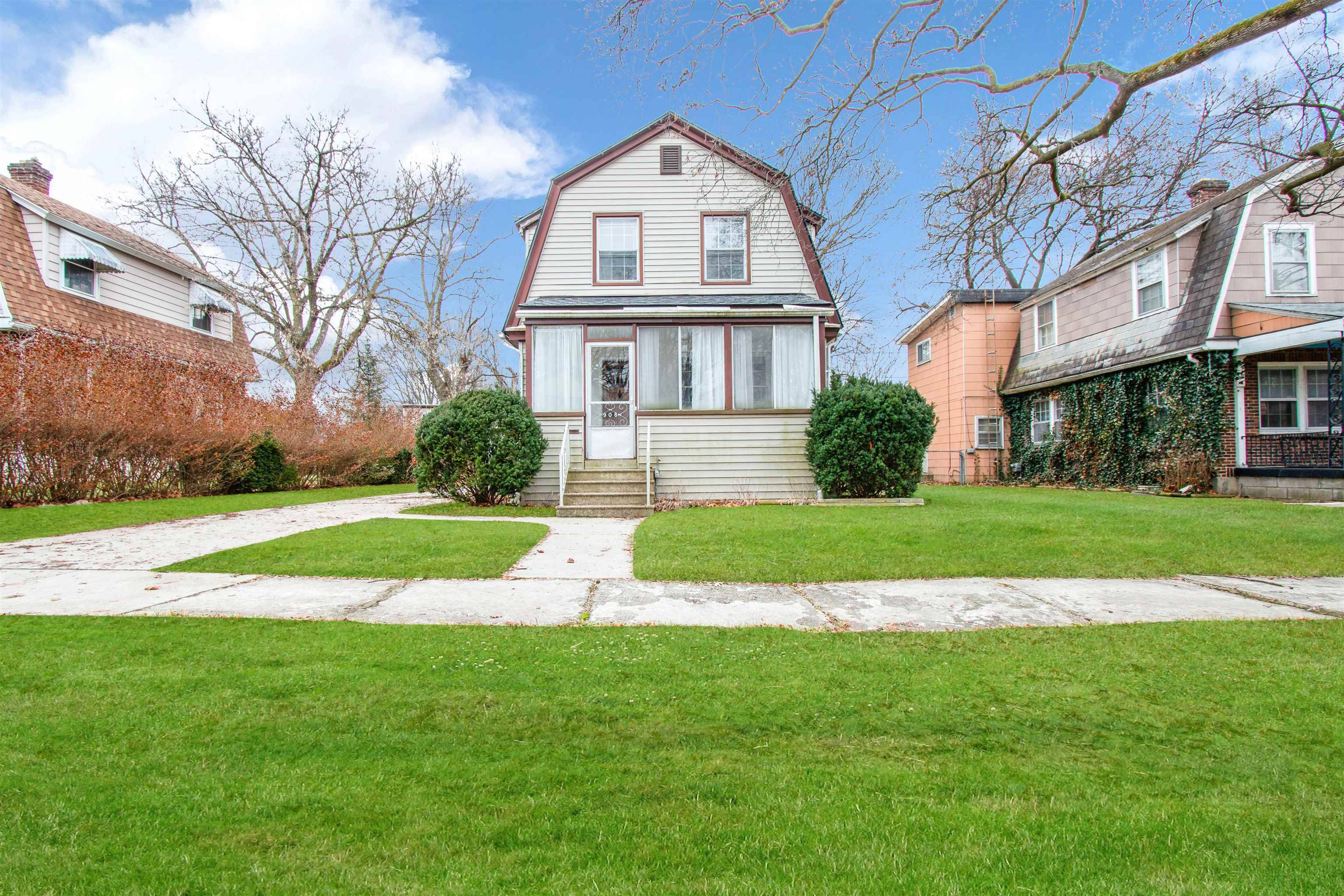 Flint, MI 48504,908 Blair ST