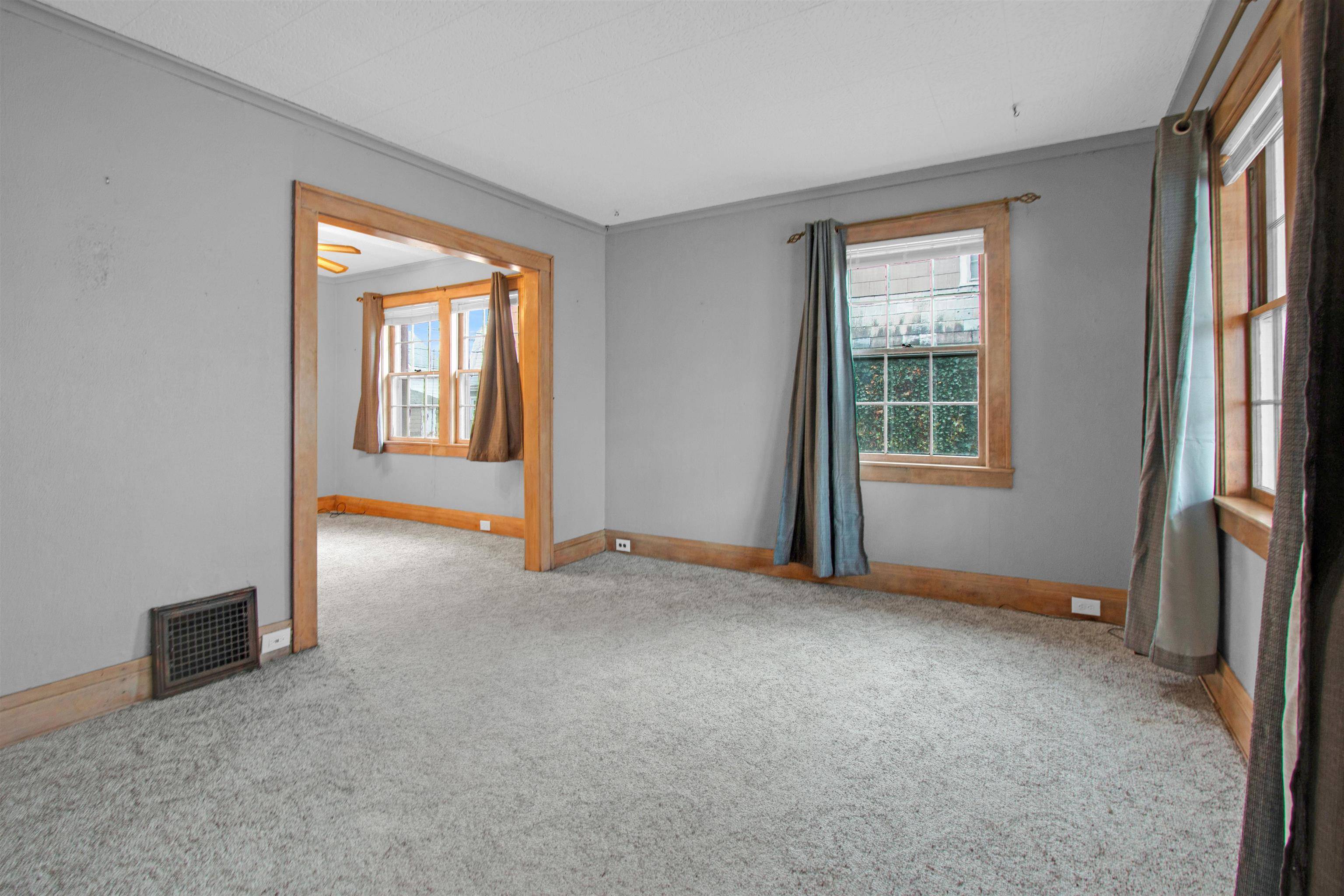 Flint, MI 48504,908 Blair ST