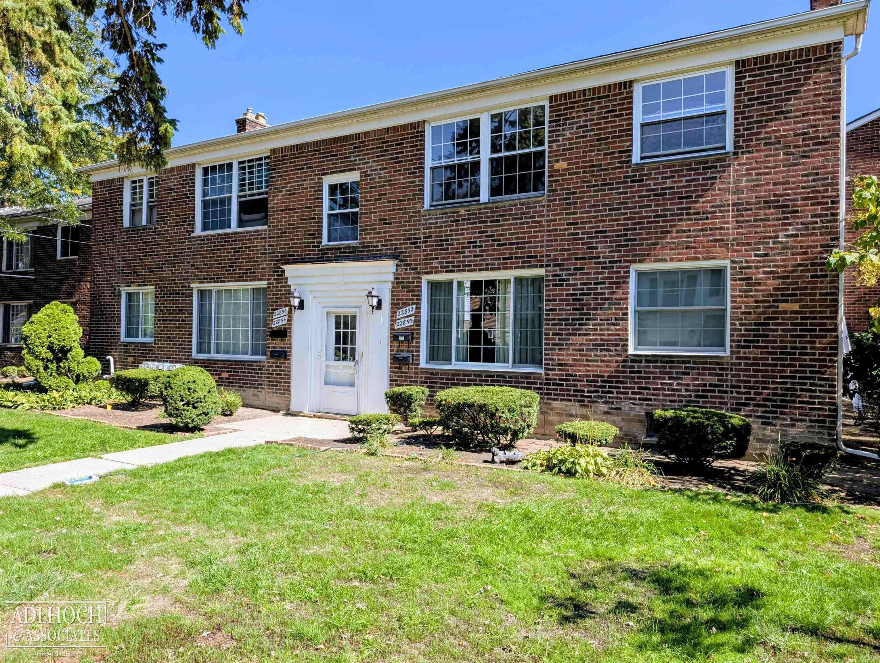 Saint Clair Shores, MI 48080,22852 Allen CT