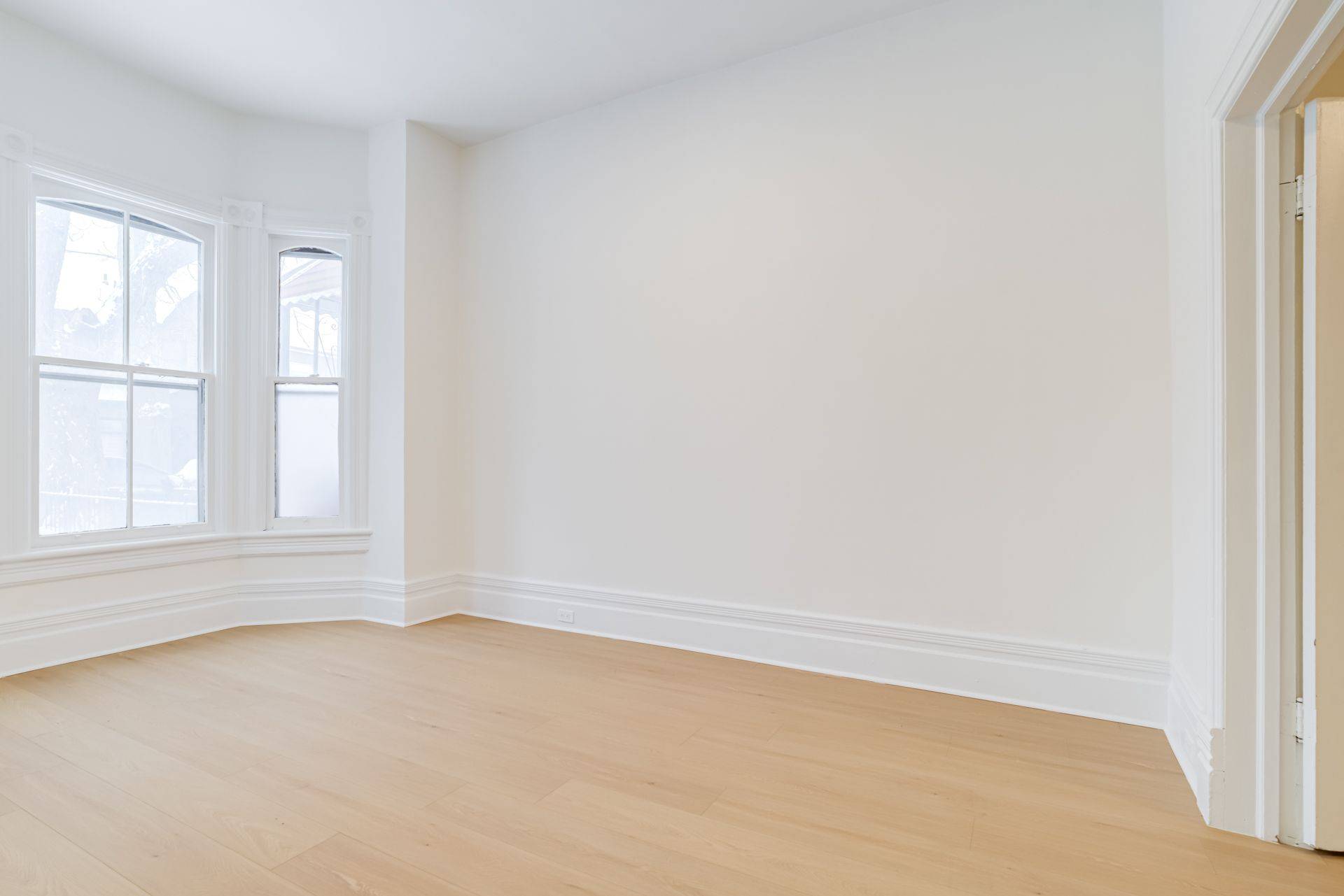 Toronto C01, ON M6J 3A9,68 Brookfield ST