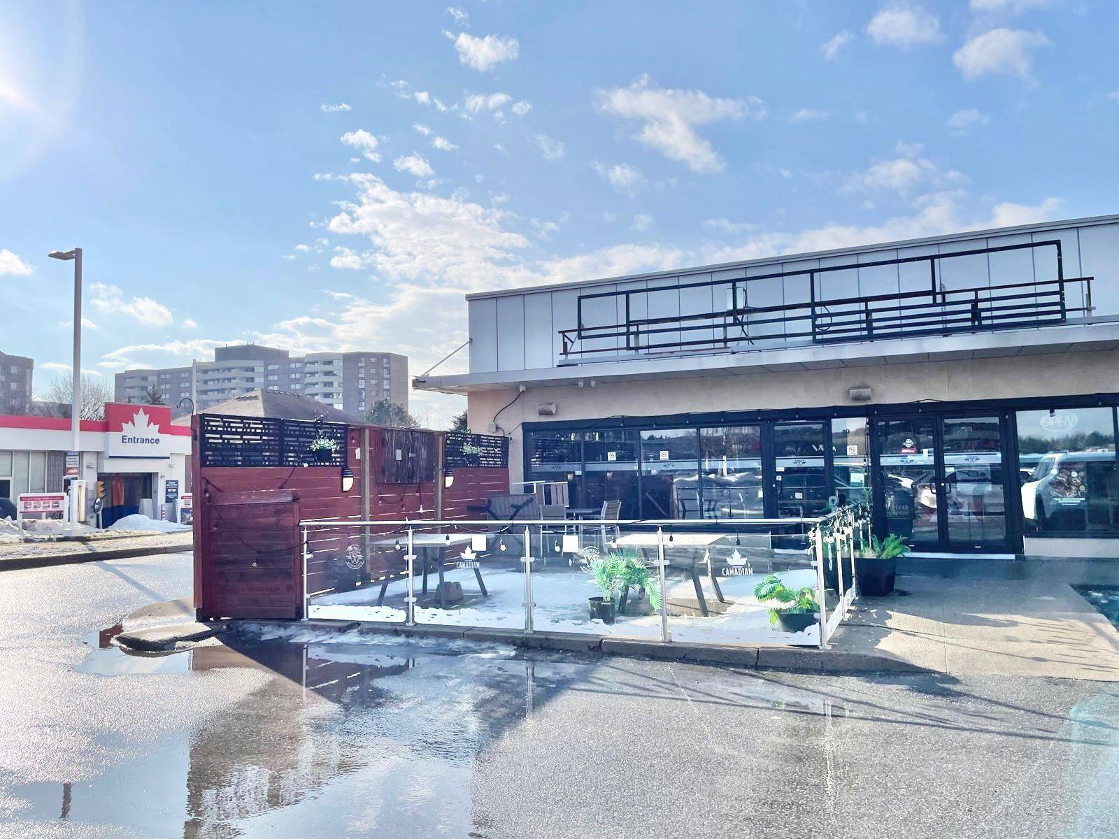 Richmond Hill, ON L4C 1V6,9580 Yonge ST #111