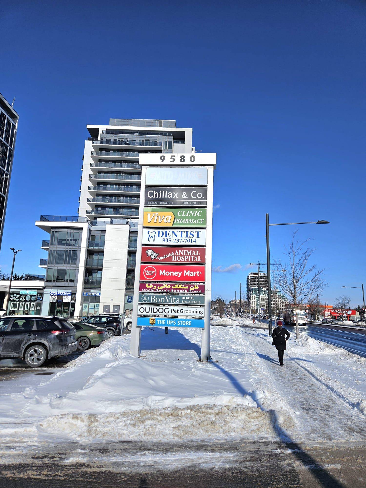 Richmond Hill, ON L4C 1V6,9580 Yonge ST #111
