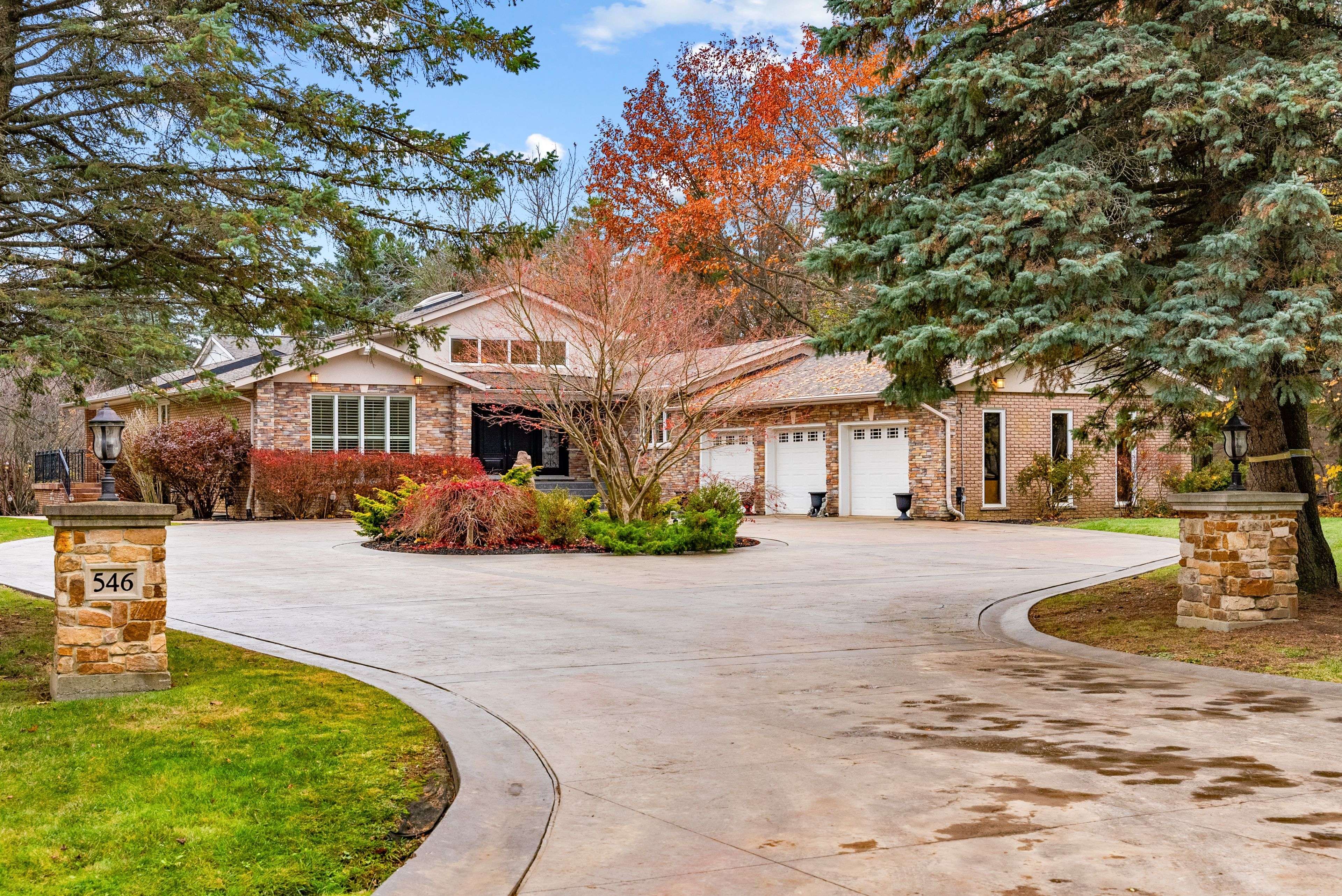 Brampton, ON L6Z 0B8,546 Conservation DR