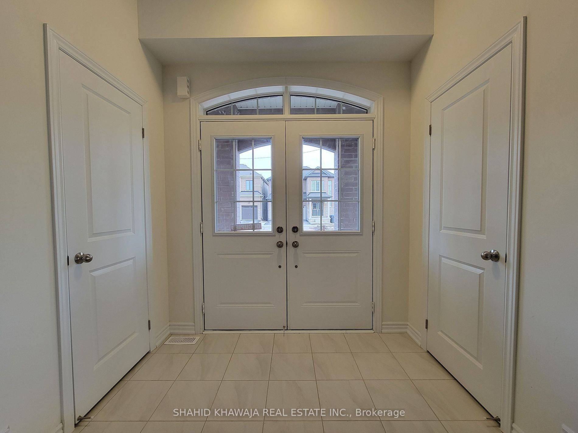 Brampton, ON L6X 0K7,322 Valleyway DR