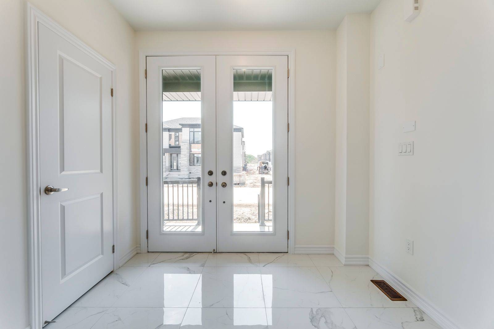 Caledon, ON L7C 4M5,6 Vincena RD