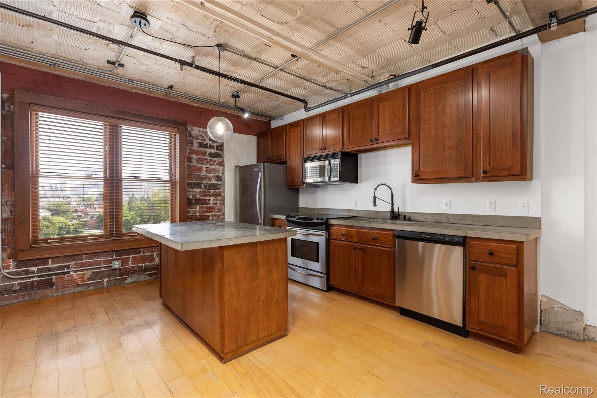 Detroit, MI 48201,78 Watson ST #16