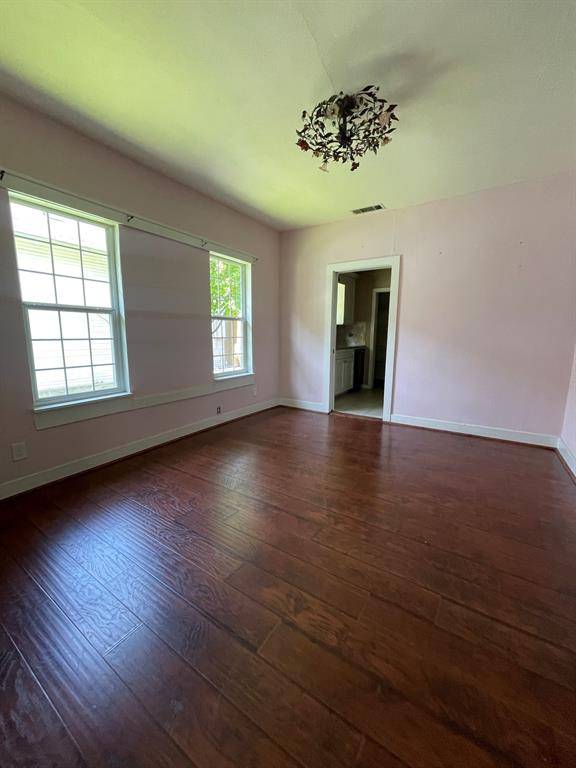 Dallas, TX 75223,814 Cameron Avenue