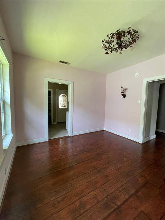 Dallas, TX 75223,814 Cameron Avenue