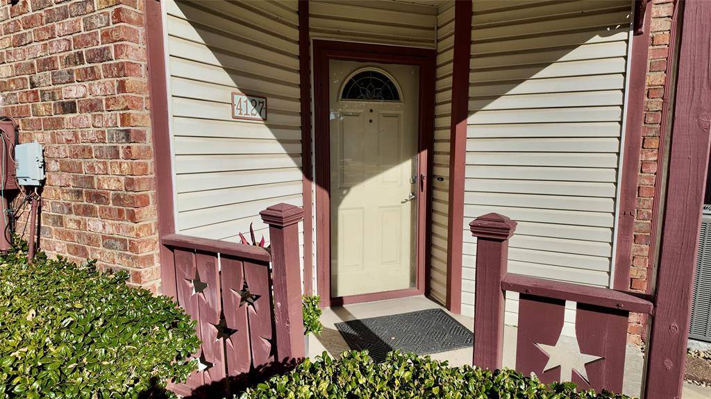 Dallas, TX 75287,4127 Hollow Oak Drive