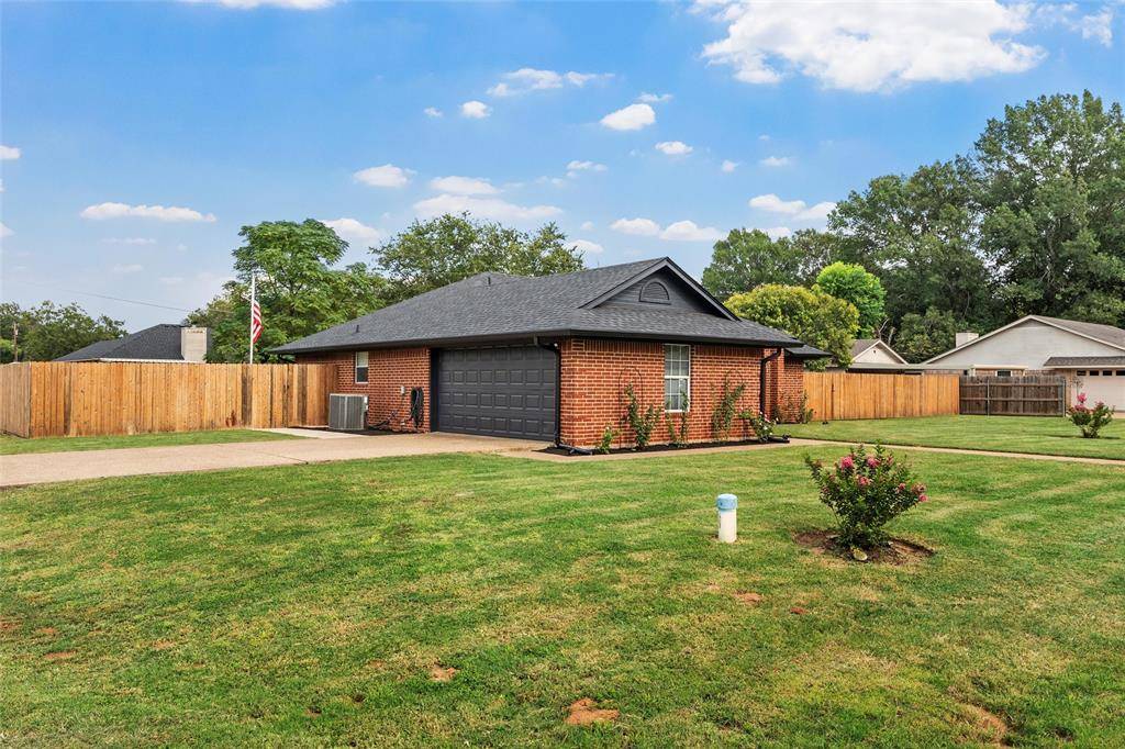 Waco, TX 76705,100 Deer Creek