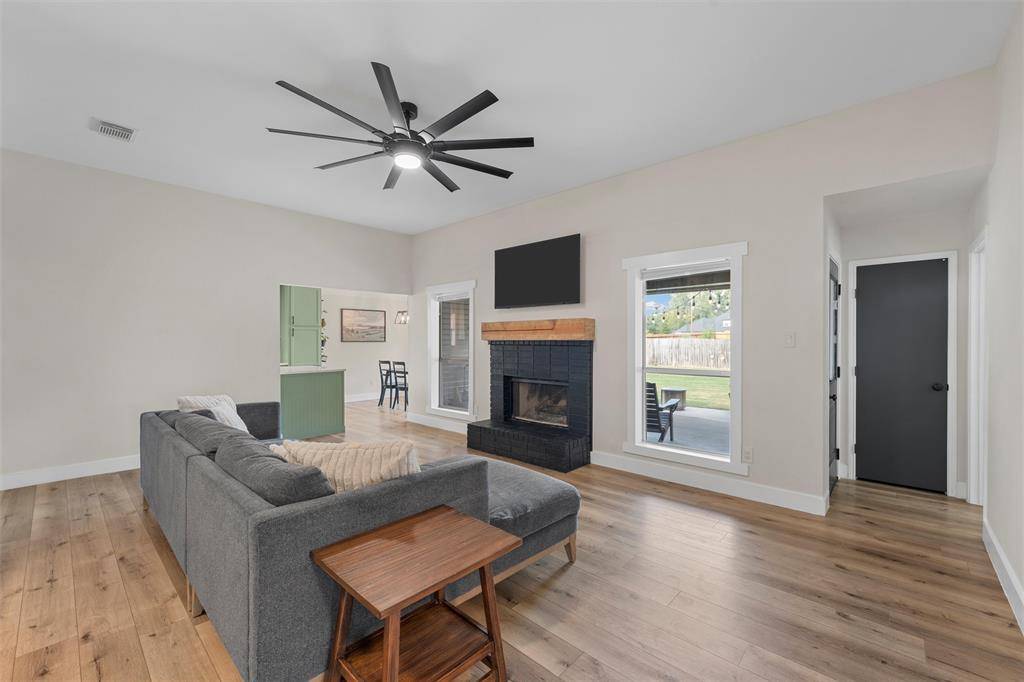 Waco, TX 76705,100 Deer Creek