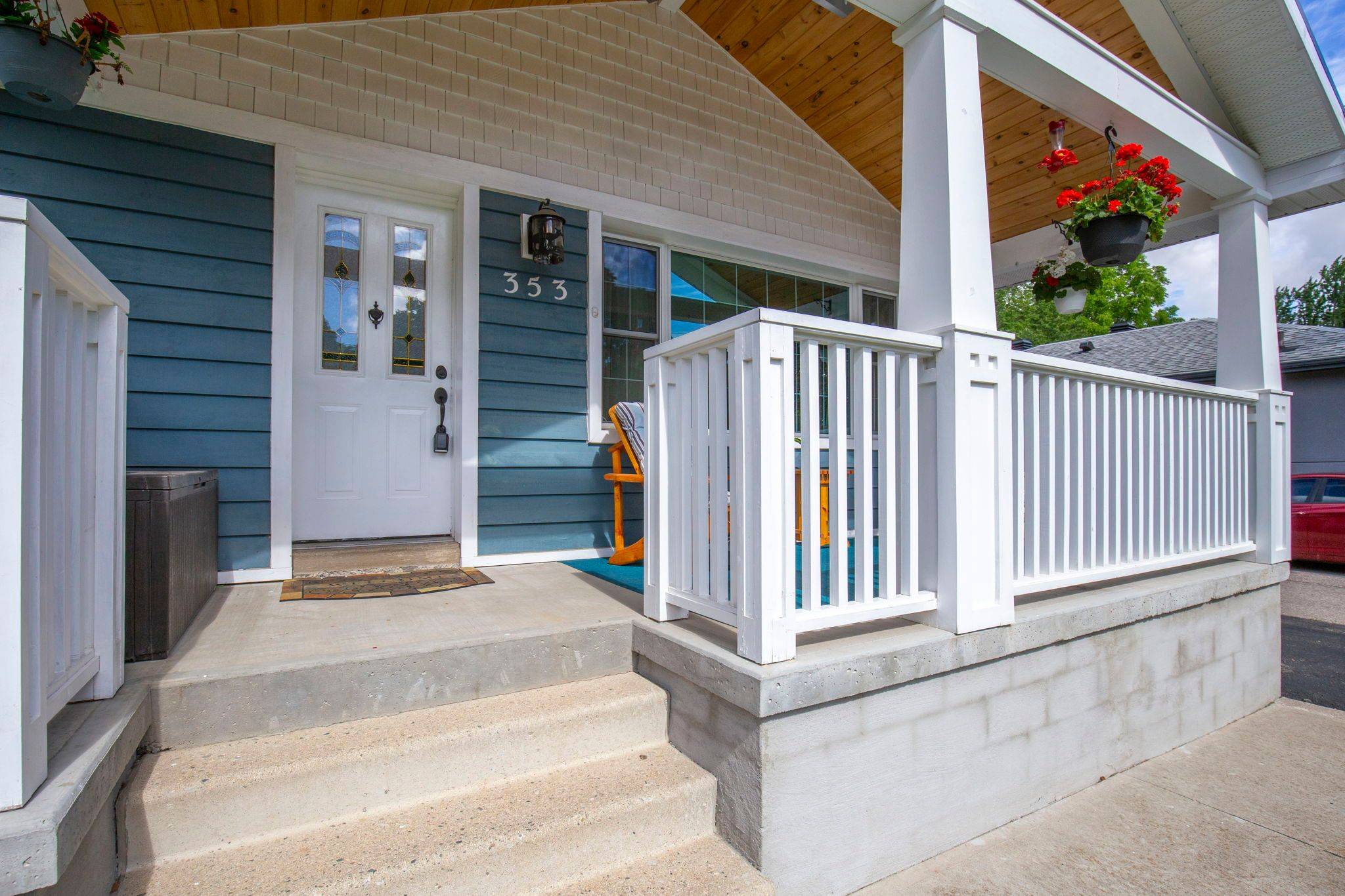 Milton, ON L9T 1X6,353 Kingsleigh CT