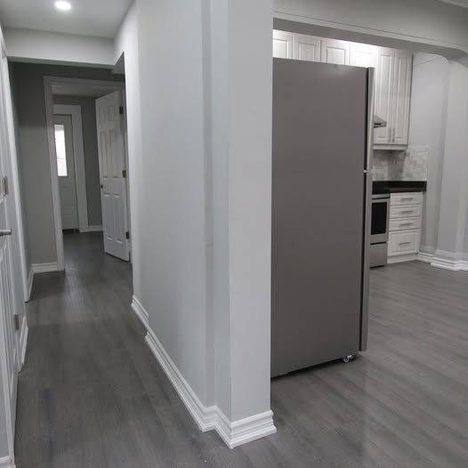 Hamilton, ON L8M 2A3,297 Cumberland AVE #01