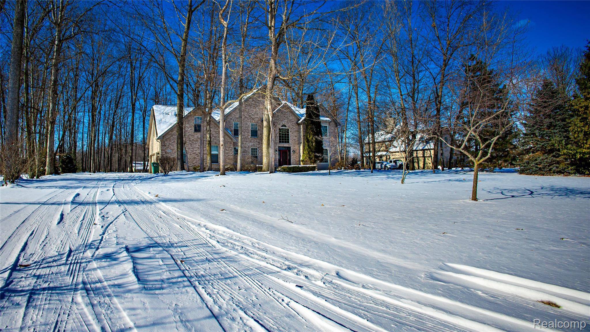 New Boston, MI 48164,26720 Whispering Willows DR