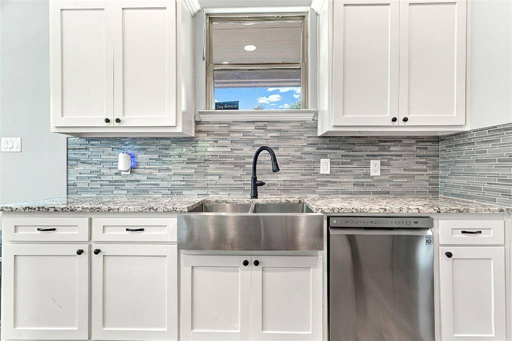 Van Alstyne, TX 75495,675 Wayne Avenue