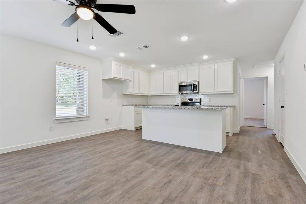 Denison, TX 75021,103 E Bond Street