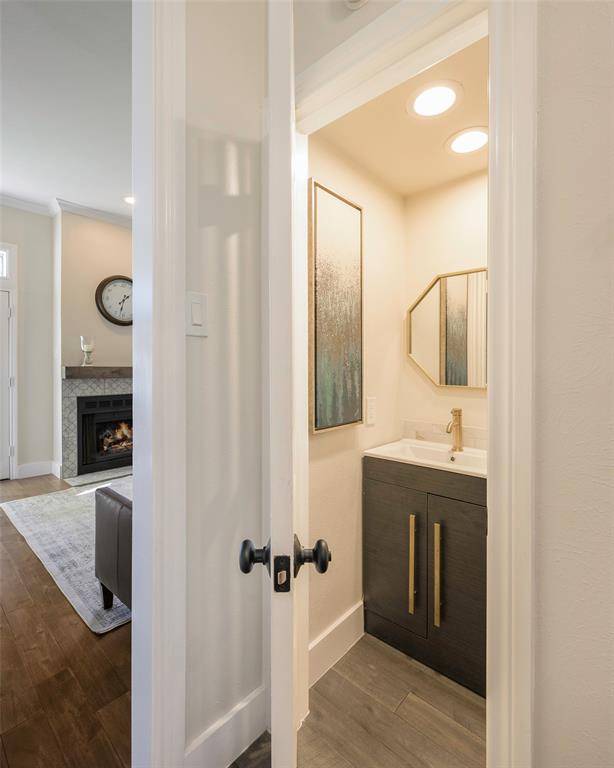 Dallas, TX 75219,3605 Brown Street #106