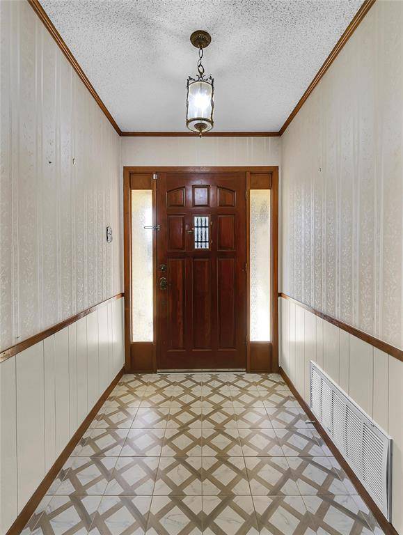 Hewitt, TX 76643,210 Chelsea Drive