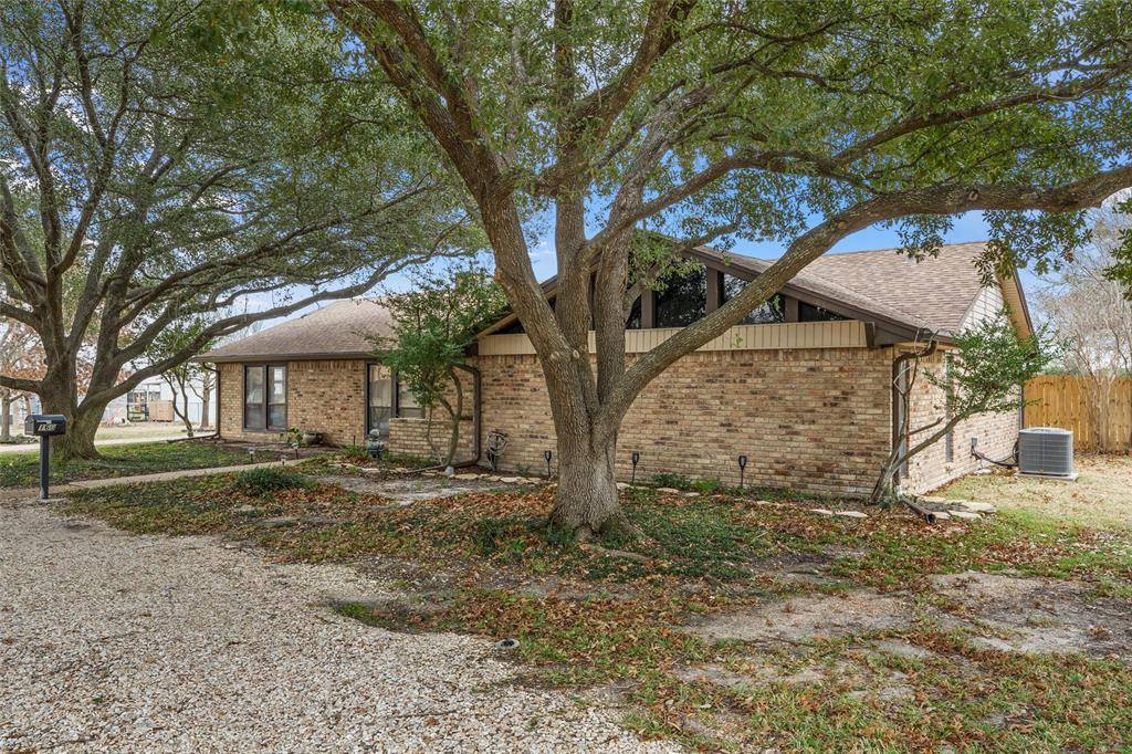 Robinson, TX 76706,1604 Sunset Drive
