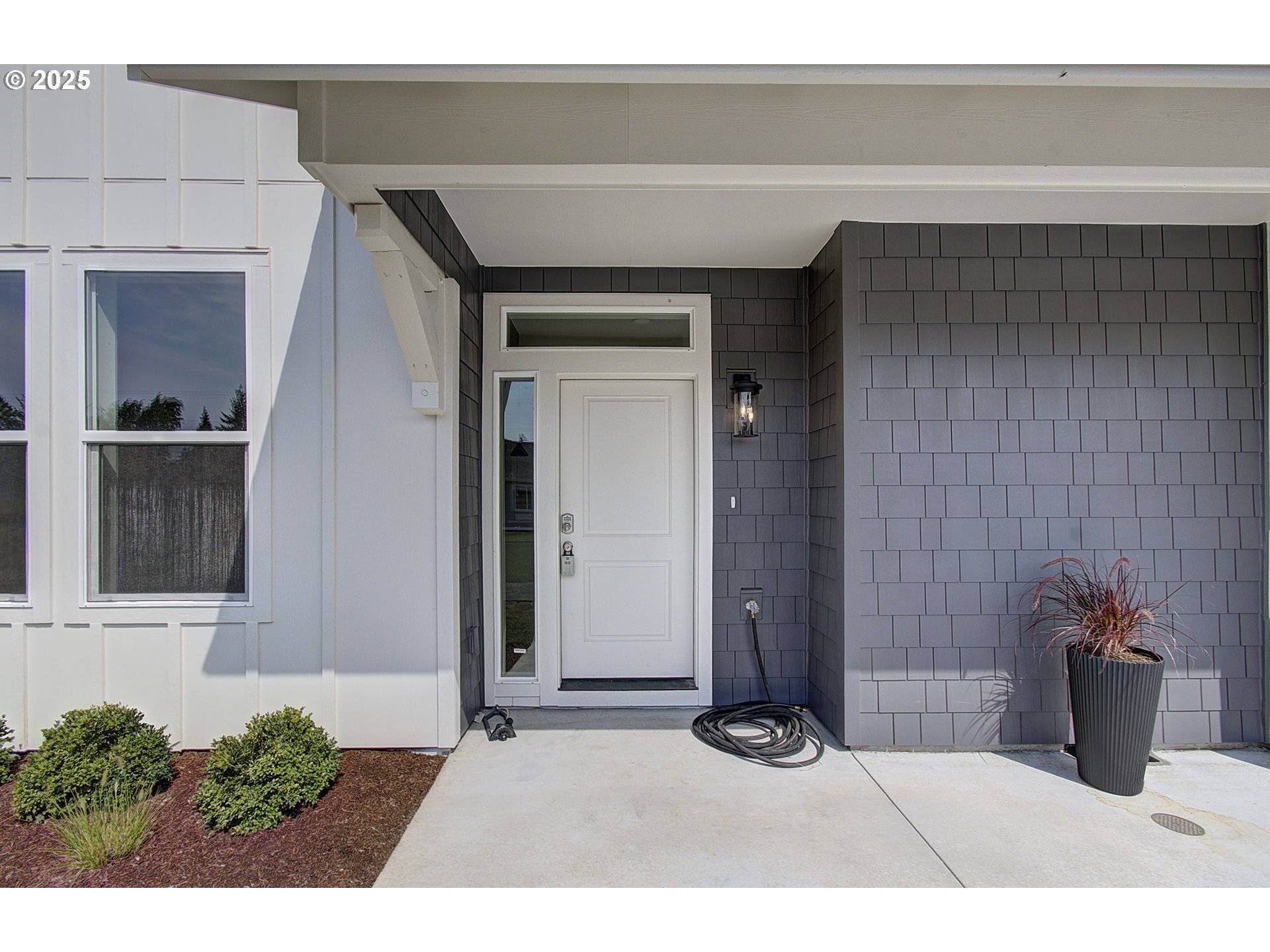 Woodland, WA 98674,442 WASHINGTON ST