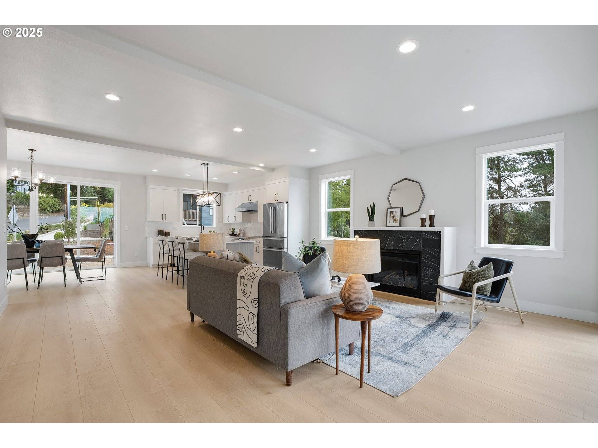 Portland, OR 97239,6024 SW 18TH DR