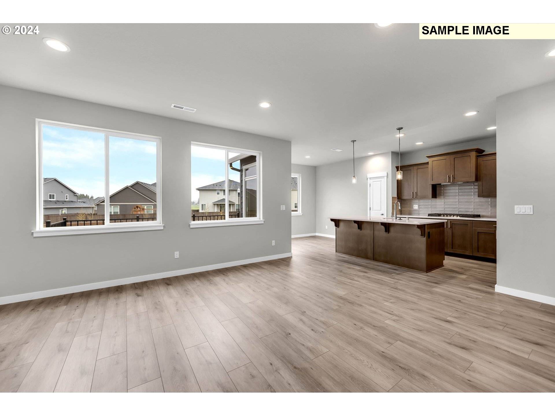 2829 NE Claire RD #209, Estacada, OR 97023