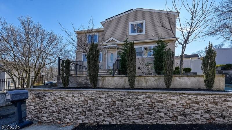 Haledon Boro, NJ 07508,224 Pompton Rd